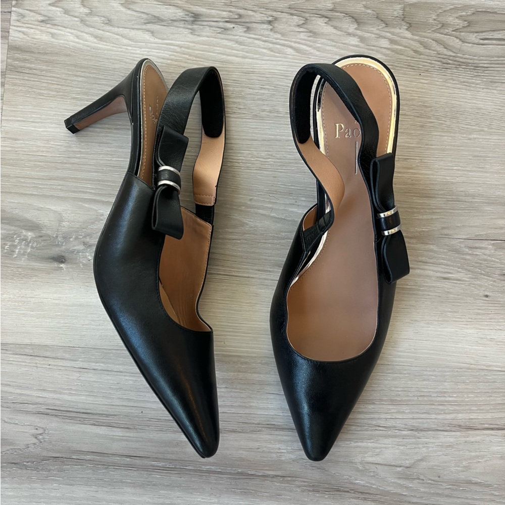 Linea Paola 11 Leather Black Pointed Toe Bow Heels